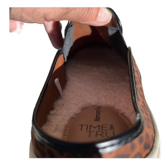 Memory Foam Casual Slip Ons - Picture 6 of 7